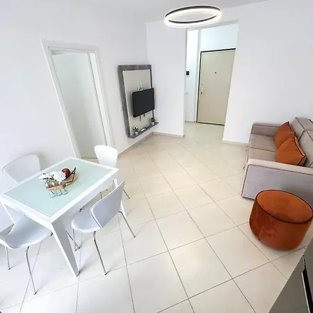 Aura Sole Apartmán Golem (Tirana)